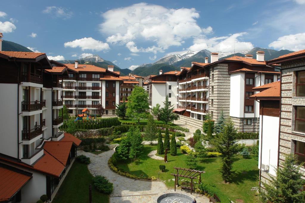 Winslow apartments with private gardens