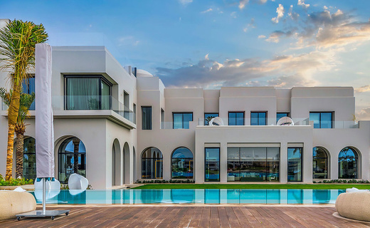 Luxury homes in Chateau Dubai with pool